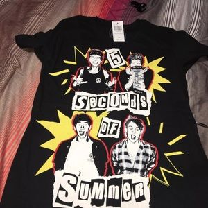 5 seconds of summer band t-shirt